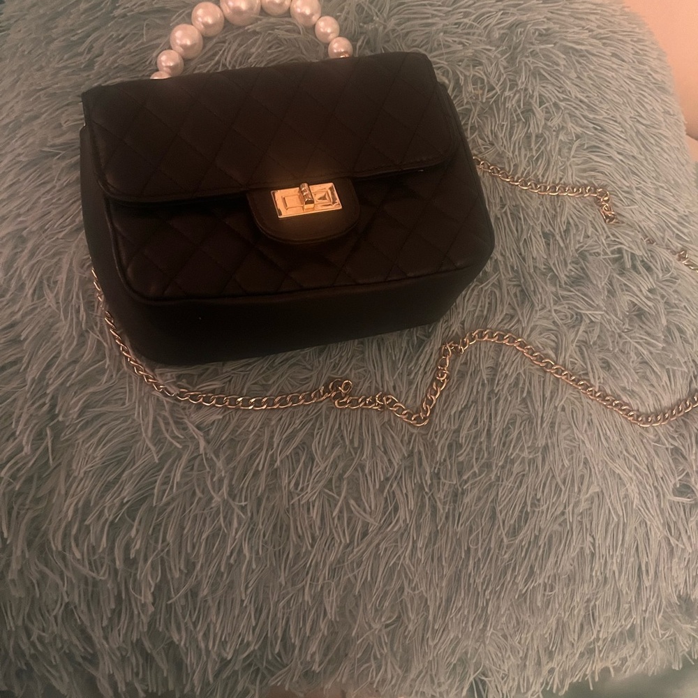 Forever 21 Black Quilted Shoulder Bag